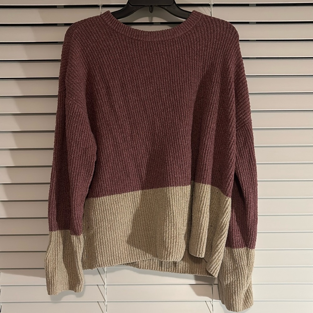 Large mauve and tan Retrology sweater